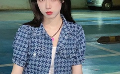 亚洲产国偷V产偷V自拍A片